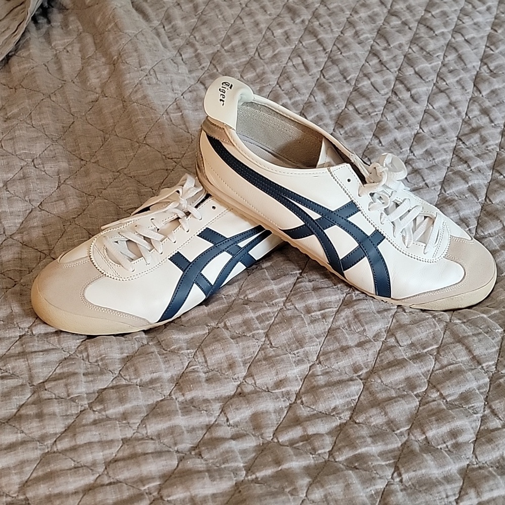 Onitsuka Tiger mens sneaker size 13